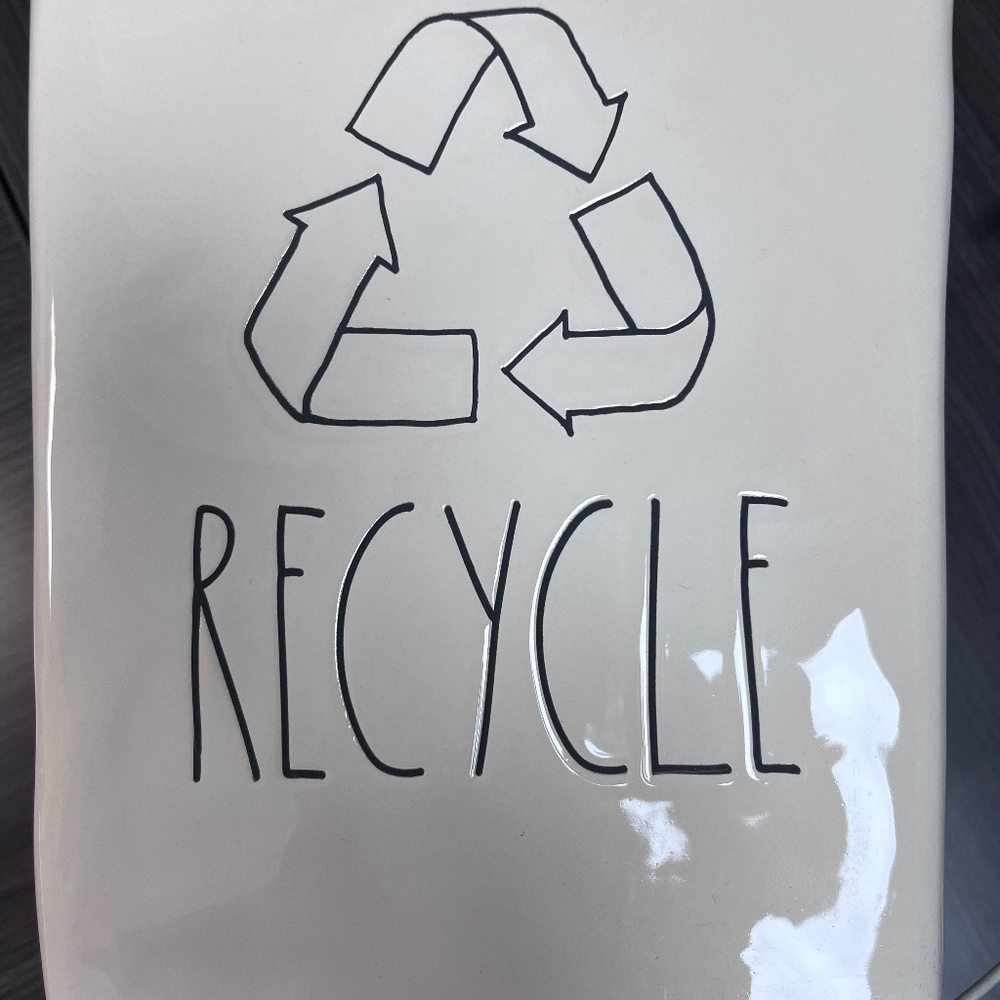 Rae Dunn Recicle Bin